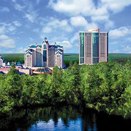 Great Cedar Hotel At Foxwoods Ледьярд-Центр Экстерьер фото
